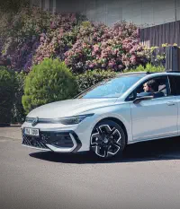 kontaktovat prodejce